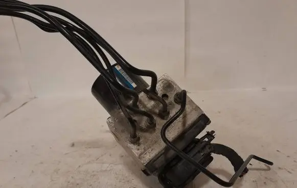 Volkswagen PASSAT B6 ABS Pump 3C0614109 16420301A 16420501