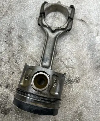 Opel Signum Piston 0923 664
