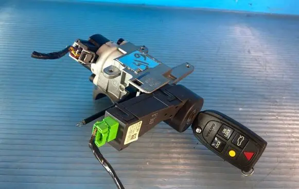 Volvo S60 Ignition lock 8626324 8621509 73760
