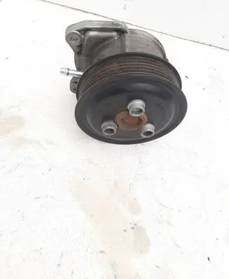 Skoda Yeti (5L) Water pump 03F121004B