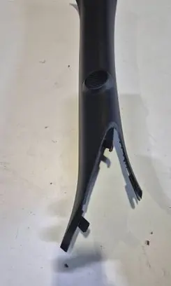 Ford Mustang VI (A) pillar trim