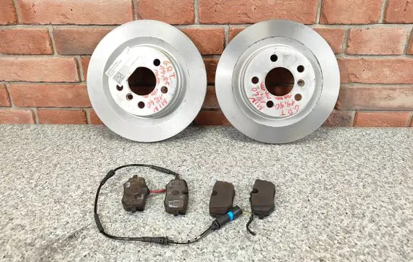 BMW X1 U11 Rear brake disc 6891086