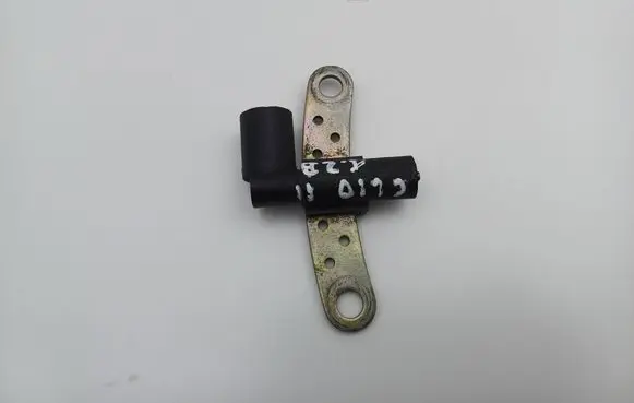 Renault Clio II Crankshaft position sensor 7700875184B