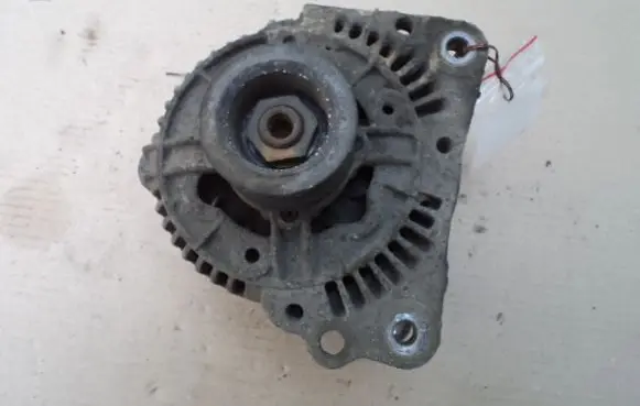 Volkswagen Golf III Generator/alternator