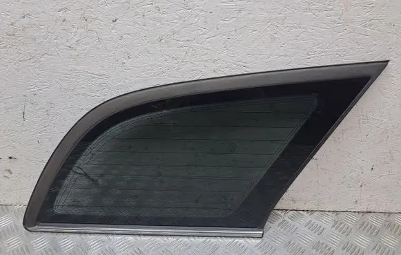 Toyota Avensis T250 Rear side window 6271005110 43R006723