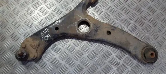 Front lower control arm/wishbone