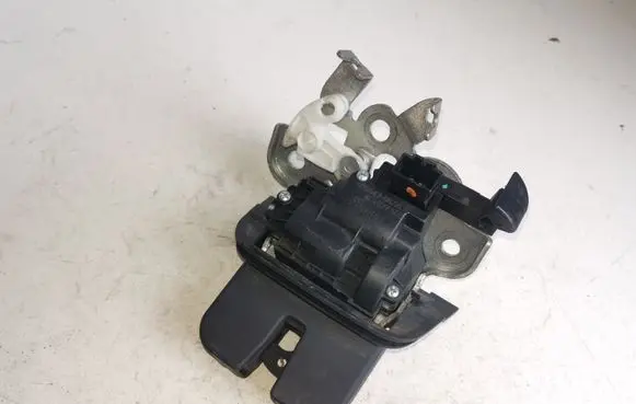 Audi Q7 4L Tailgate/trunk/boot lock/catch/latch 4F9827505