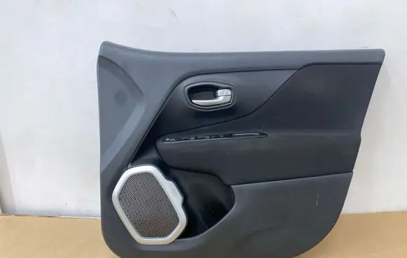 Jeep Renegade Front door card panel trim 2619066