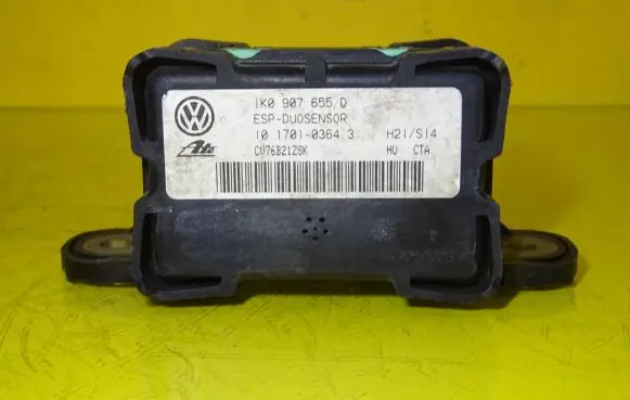 Skoda Octavia Mk2 (1Z) ESP acceleration yaw rate sensor 1K0907655D