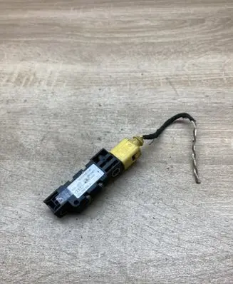 Audi A4 S4 B6 8E 8H Airbag deployment crash/impact sensor 4B0959643C 2104010360