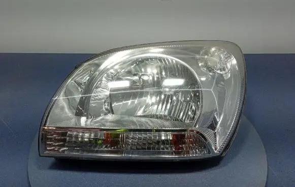 KIA Sportage Headlight/headlamp 92101-1F0