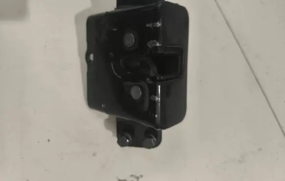 Opel Antara Loading door lock A95