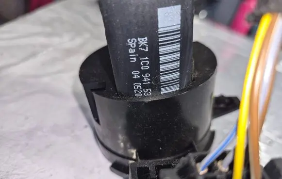 Volkswagen New Beetle Light switch 1C0941531
