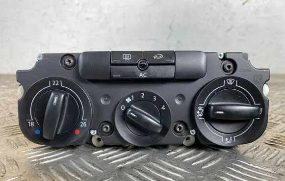 Volkswagen Golf V Climate control unit 1K1820045B 5HB00932201