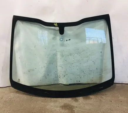 Peugeot 2008 I Front windscreen/windshield window 