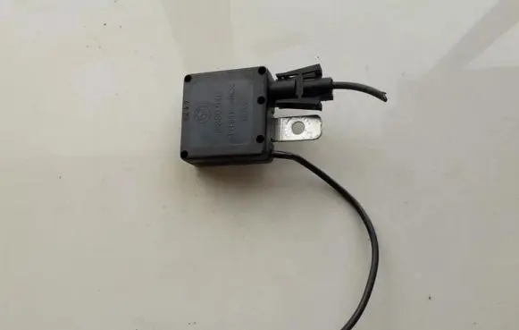 BMW X5 E53 Antenna control unit 8380945 16268419