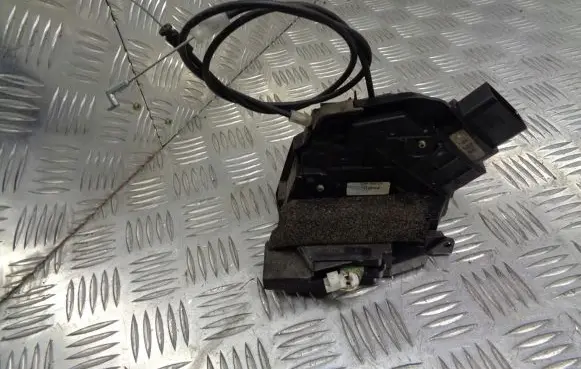 Mazda 3 I Rear door lock
