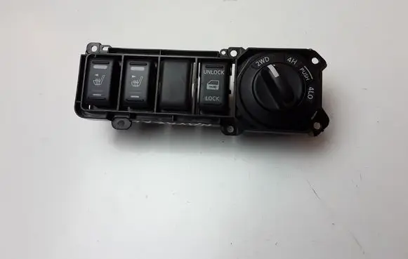 Nissan Navara Seat heating switch 25536EA005