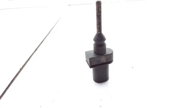 BMW 3 E46 Oil temperature sensor 65818360625