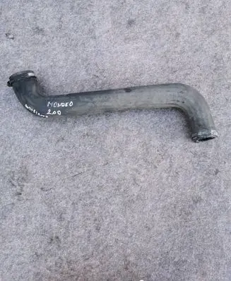 Ford Mondeo MK IV Engine coolant pipe/hose