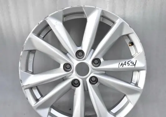 Nissan Qashqai R17 alloy rim 