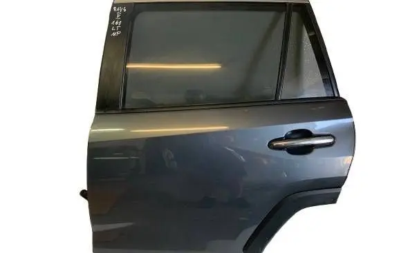 Toyota RAV 4 (XA50) Rear door
