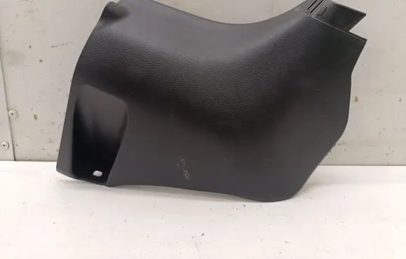 Toyota Yaris XP210 Front sill trim cover 62111K0020