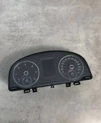 Speedometer (instrument cluster)