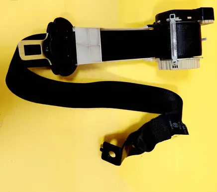 Opel Astra G Front seatbelt 043011