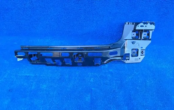BMW 3 G20 G21 Rear bumper mounting bracket 7469364