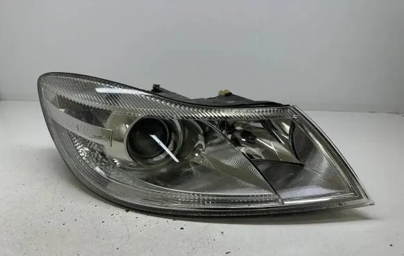 Skoda Octavia Mk2 (1Z) Headlight/headlamp 1Z1941016F 1EL24705202