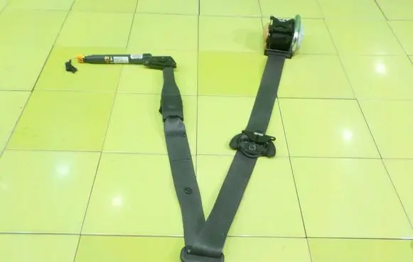 Opel Mokka Front seatbelt NAPINACZEM BEZPIECZENSTWA