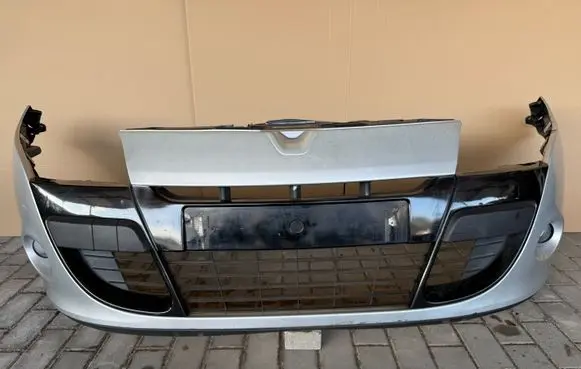 Renault Megane III Front bumper 620220005R