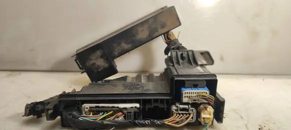 Lexus IS 220D-250-350 Fuse box set 8266253060