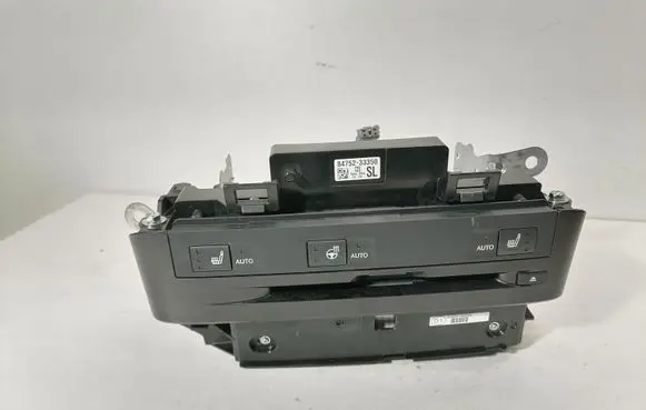 Lexus ES 250 - 300 - 330 Radio/CD/DVD/GPS head unit 8475233350 8612033N11