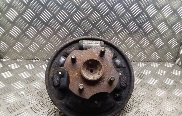Toyota Yaris Rear wheel hub