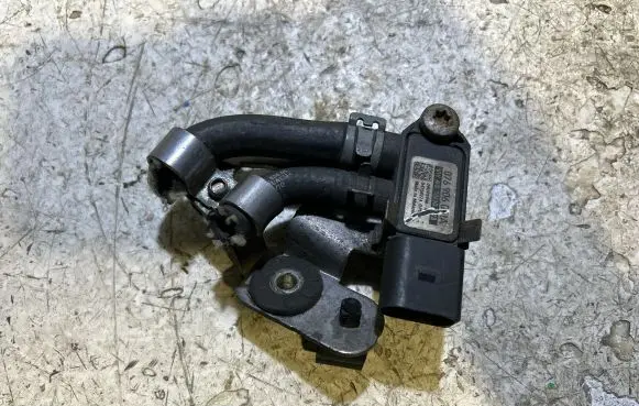 Audi A4 S4 B8 8K Exhaust gas pressure sensor 076906051A 04758274 20DPS090