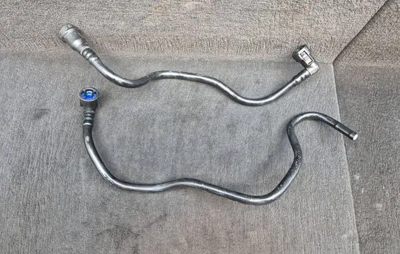 Audi A6 S6 C6 4F Fuel line pipe 4F0201227C 4F0201220C