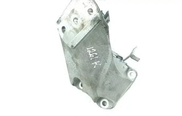 Bentley Flying Spur Engine mounting bracket