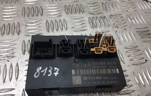 Volkswagen PASSAT B6 Comfort/convenience module 3C0959433K 8137