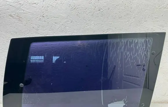 Mercedes-Benz Vito Viano W638 Rear side window DOT211M75AS2 43R000016