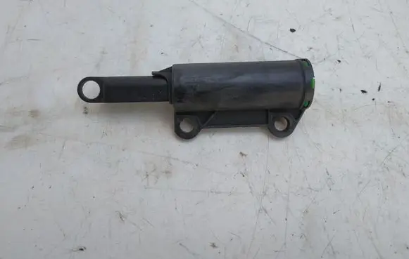 Toyota Avensis T250 Glove box