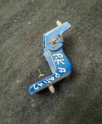 Opel Corsa F Front door lower hinge 