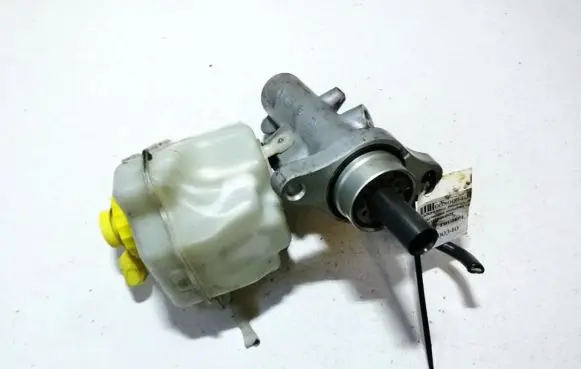Volkswagen Touareg I Master brake cylinder 03350884921 03.3508-8492.1