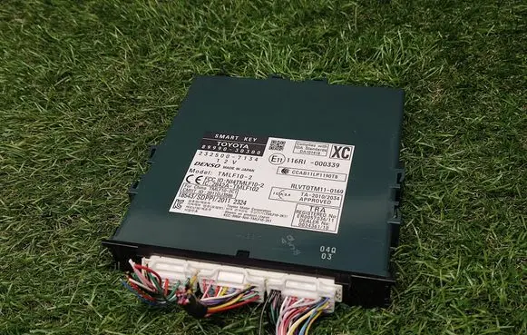 Lexus GS 250 350 300H 450H Door central lock control unit/module 8999030300 2325007134