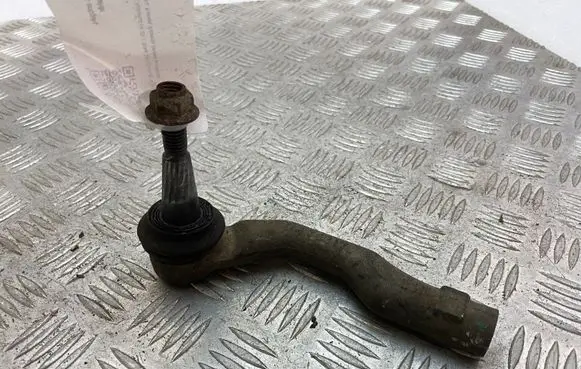 Volvo XC90 Steering tie rod end 31476317