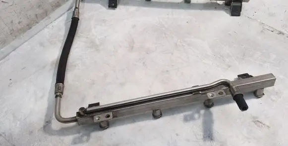 BMW 6 E63 E64 Fuel main line pipe