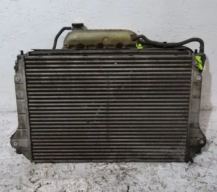 Toyota Avensis Verso Coolant radiator