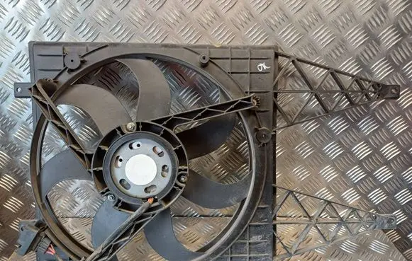 Seat Ibiza III (6L) Radiator cooling fan shroud 6Q0121207L