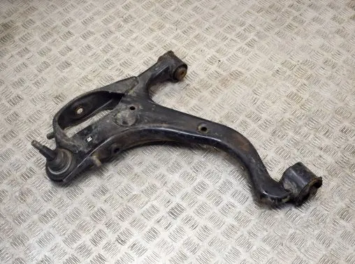 Land Rover Discovery 3 - LR3 Front lower control arm/wishbone